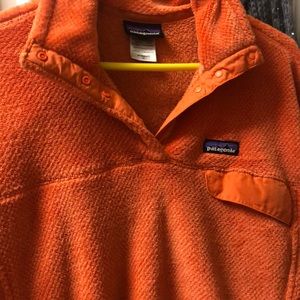 Women’s Patagonia snap pullover ! Worn just a few times! Great condition